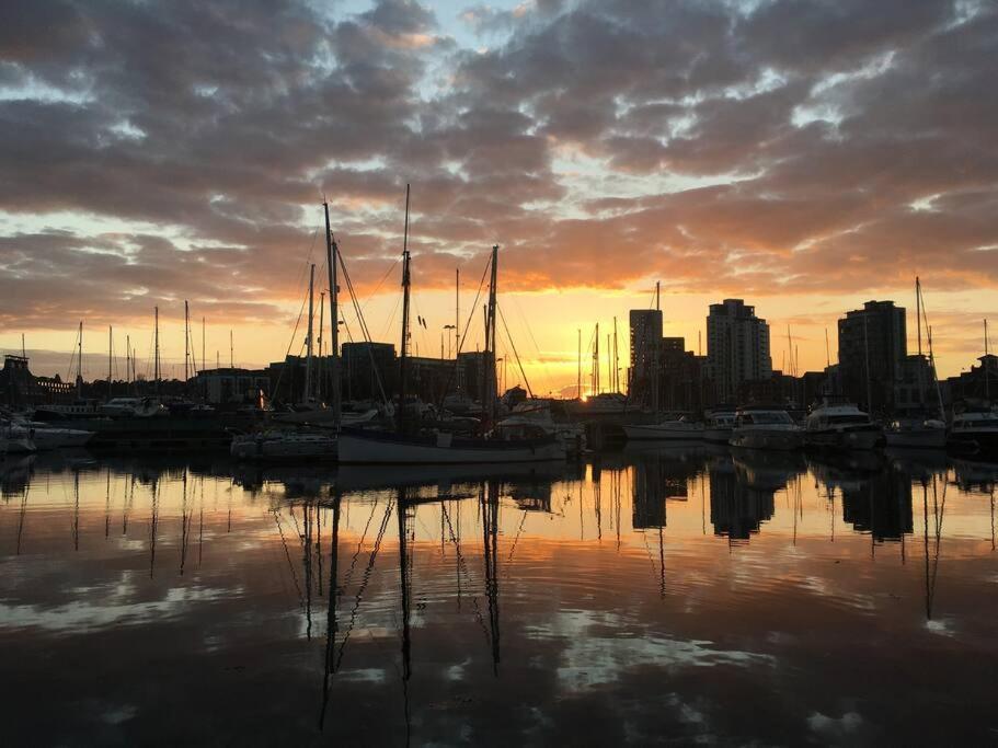 Luxury 1 Bed Ipswich Marina Apartment Free Parking Εξωτερικό φωτογραφία